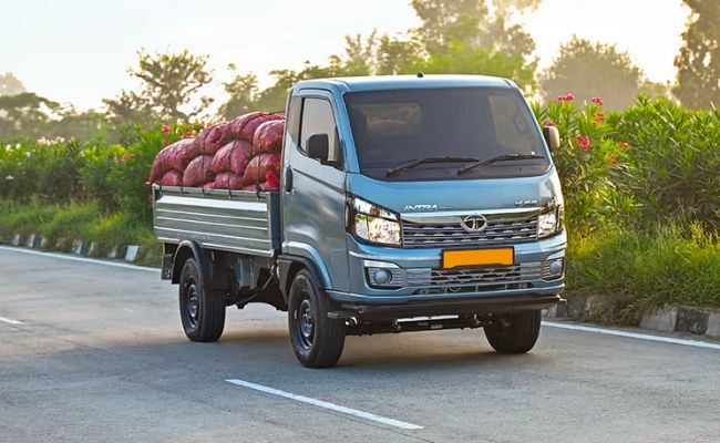 Tempo Dealers Tata Intra in Malad